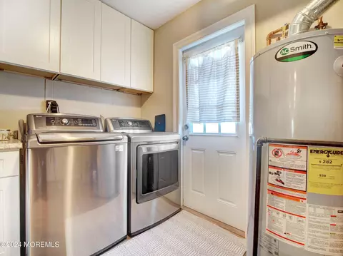 8 Imbrook Ln, Matawan, NJ 07747 photo 17