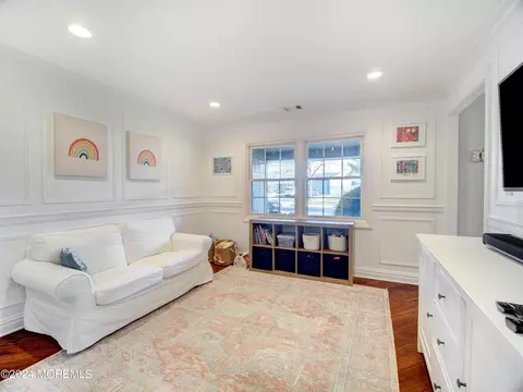 8 Imbrook Ln, Matawan, NJ 07747 photo 9