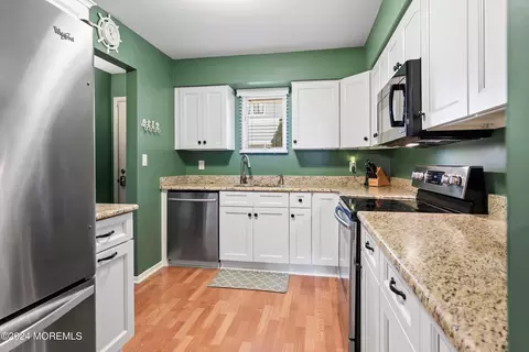 61 Maple Dr, Spring Lake Heights, NJ 07762 photo 4