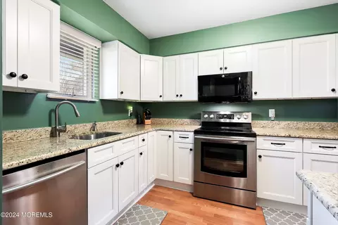 61 Maple Dr, Spring Lake Heights, NJ 07762 photo 3