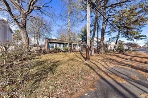 917 5th Ave, Toms River, NJ 08757