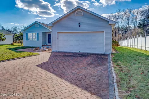 29 Jared Ln, Little Egg Harbor, NJ 08087