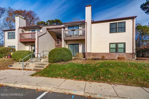 32 Whitemarsh Ct, Little Egg Harbor, NJ 08087