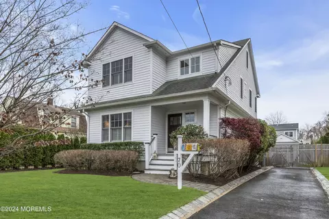 70 Jackson St, Fair Haven, NJ 07704