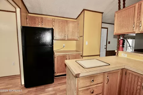 Kitchen - 7 Ferdinand Ln, Howell, NJ 07731 photo 3 of 3
