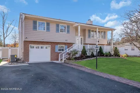 Exterior - 893 Gregory Dr, Brick, NJ 08723 photo 3 of 22