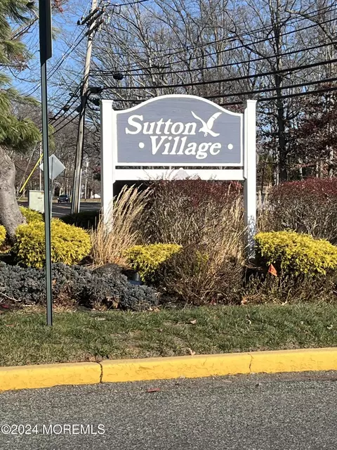 30 Sutton Dr #402, Brick, NJ 08724