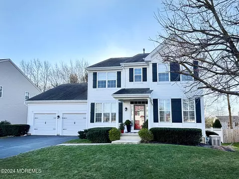 23 Brent Dr, Howell, NJ 07731