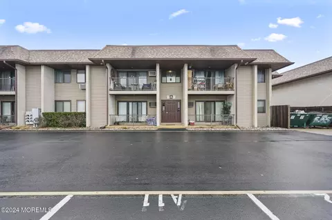330 Shore Dr #A-11, Highlands, NJ 07732