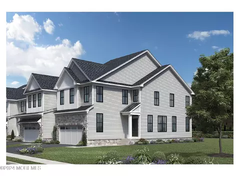 14 Cloverleaf Ln, Manalapan, NJ 07726