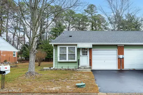 971 Constitution Blvd #A, Manchester, NJ 08759