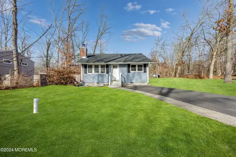 135 New Jersey Rd, Browns Mills, NJ 08015