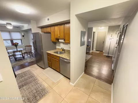 1723 Country Mill Dr #23, Cranbury, NJ 08512