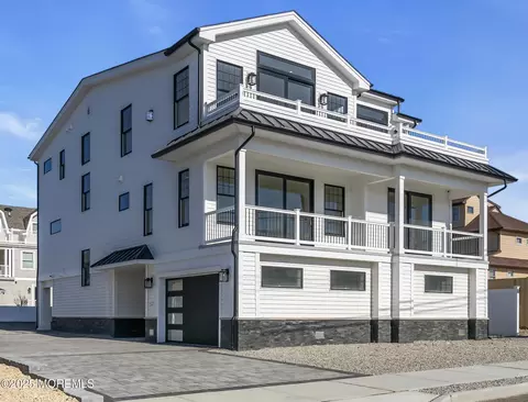 10 C St, Seaside Park, NJ 08752