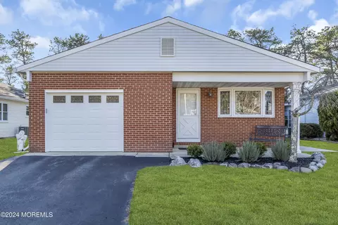 71 Orlando Blvd, Toms River, NJ 08757