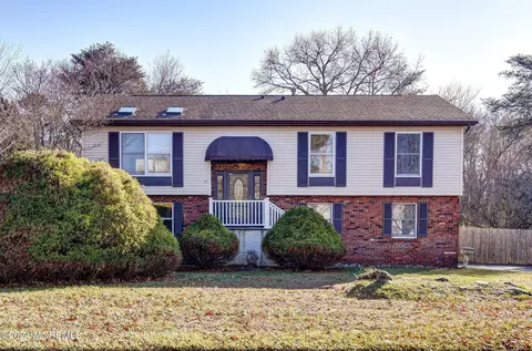 75 Hickory Hill Rd, Jackson, NJ 08527