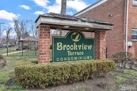 289 Main St #8E, Spotswood, NJ 08884