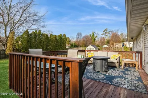 Exterior - 294 Emerald Dr, Brick, NJ 08723 photo 4 of 4