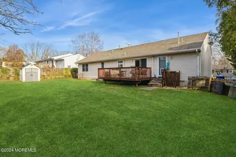 Exterior - 294 Emerald Dr, Brick, NJ 08723 photo 2 of 4