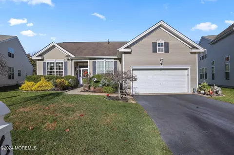 6 Idlebrook Ct, Barnegat, NJ 08005