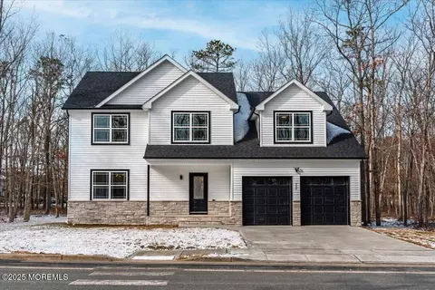 990 Newark Ave, Forked River, NJ 08731