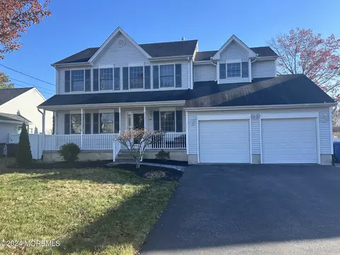 141 Marlin Rd, Manahawkin, NJ 08050