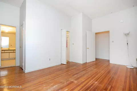 321 6th Ave #102, Asbury Park, NJ 07712