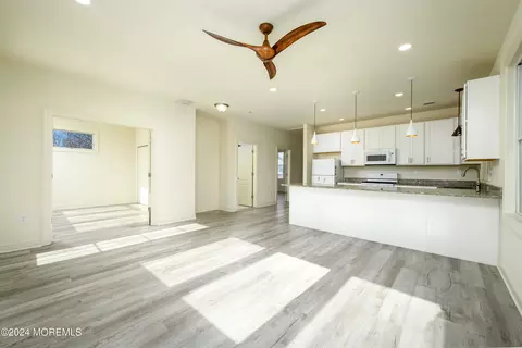 Living - 103 Atlantic Ave, Waretown, NJ 08758 photo 4 of 4