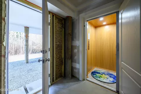 Entry Way - 103 Atlantic Ave, Waretown, NJ 08758 photo 4 of 4