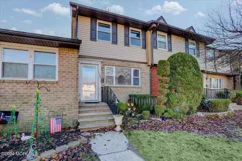 1268 Isadora Ct, Brick, NJ 08724