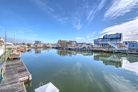 1373 Radio Rd, Little Egg Harbor, NJ 08087