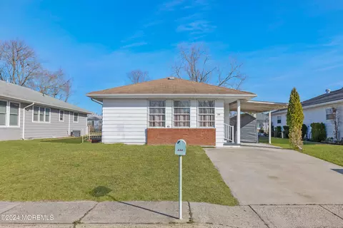 234 Charlotteville Dr N, Toms River, NJ 08757