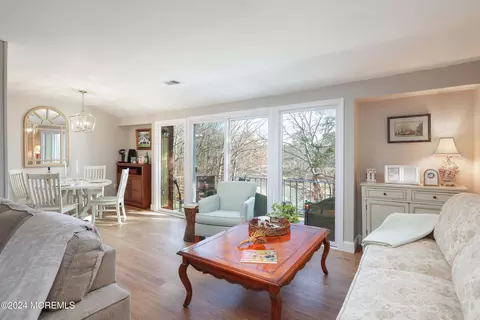 13 Woodpecker Rd #1000, Howell, NJ 07731