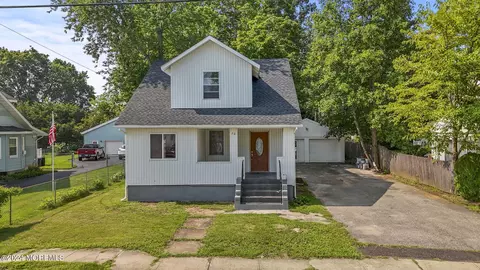 70 Hull Ave, Freehold, NJ 07728