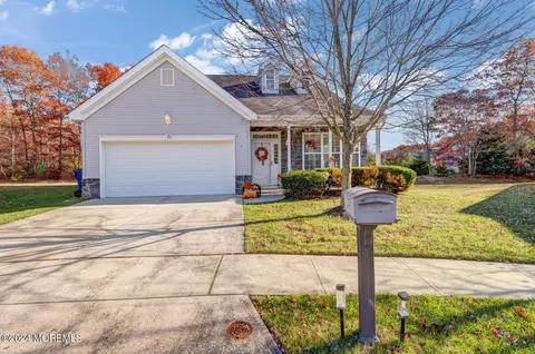 21 Iris Ct, Little Egg Harbor, NJ 08087
