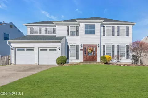 23 Gristmill Rd, Howell, NJ 07731