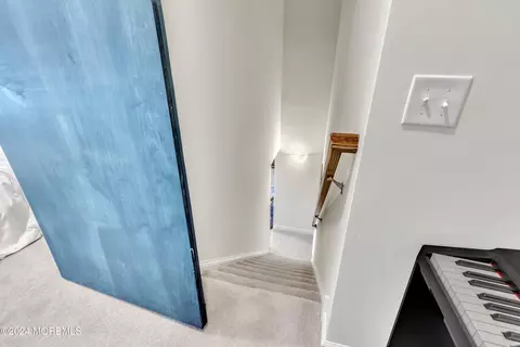 Entry Way - 48 Woodside Ln, Whiting, NJ 08759 photo 4 of 5