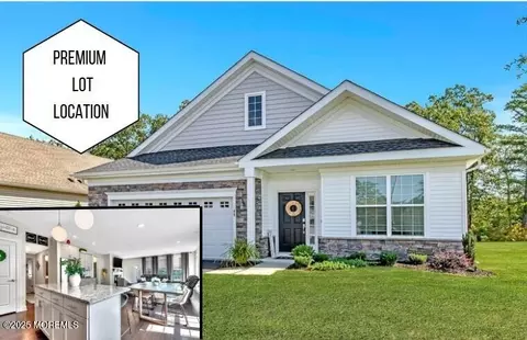 48 Woodside Ln, Whiting, NJ 08759