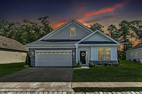 Exterior - 48 Woodside Ln, Whiting, NJ 08759 photo 3 of 6