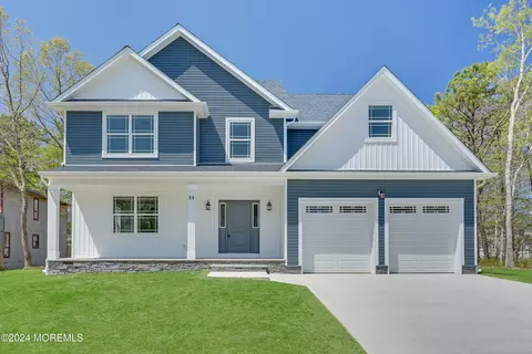 23 Tradewinds Ave, Barnegat, NJ 08005
