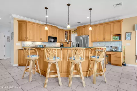 Kitchen - 716 Fairview Ln, Forked River, NJ 08731 photo 6 of 8