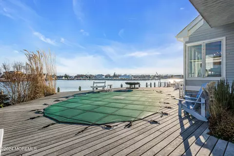Exterior - 716 Fairview Ln, Forked River, NJ 08731 photo 3 of 17