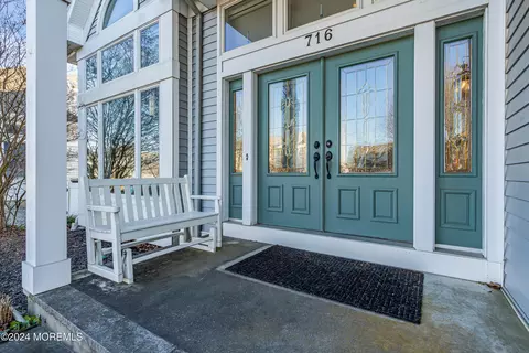 716 Fairview Ln, Forked River, NJ 08731