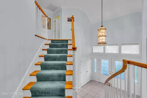 Entry Way - 716 Fairview Ln, Forked River, NJ 08731 photo 4 of 8