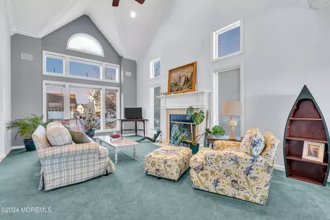Living - 716 Fairview Ln, Forked River, NJ 08731 photo 2 of 6
