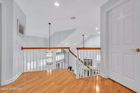 Entry Way - 716 Fairview Ln, Forked River, NJ 08731 photo 6 of 8