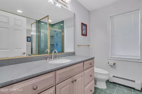 Bath - 716 Fairview Ln, Forked River, NJ 08731 photo 4 of 5