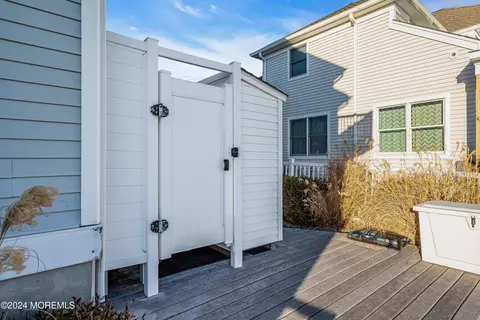 Exterior - 716 Fairview Ln, Forked River, NJ 08731 photo 7 of 17