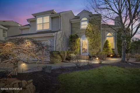 103 Kentucky Way, Freehold, NJ 07728