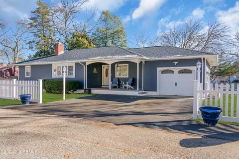 33 Homestead Dr, Brick, NJ 08723